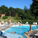 Κάμπινγκ Le Hameau Du Petit Lay Mouchamps