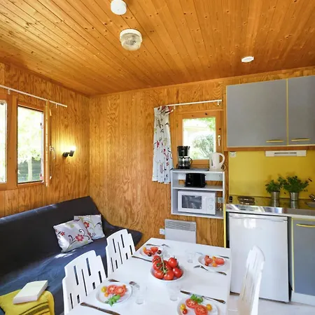 Le Hameau Du Petit Lay 3*
