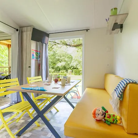 Le Hameau Du Petit Lay Campsite