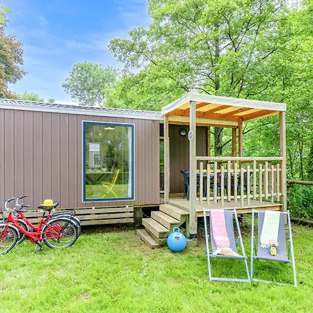 Le Hameau Du Petit Lay مكان تخييم 3*