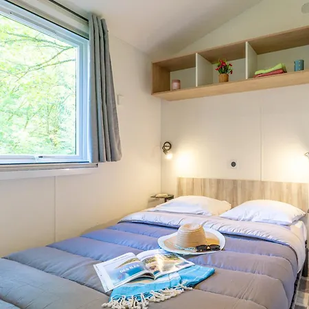 Le Hameau Du Petit Lay Campsite Mouchamps