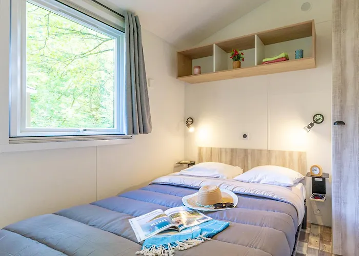 Le Hameau Du Petit Lay Кемпинг Mouchamps